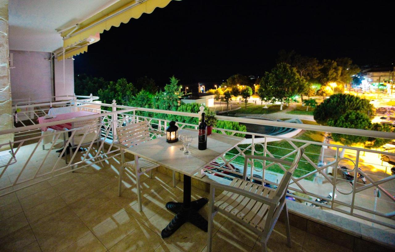 Hotel Epavli Nea Kallikrateia エクステリア 写真