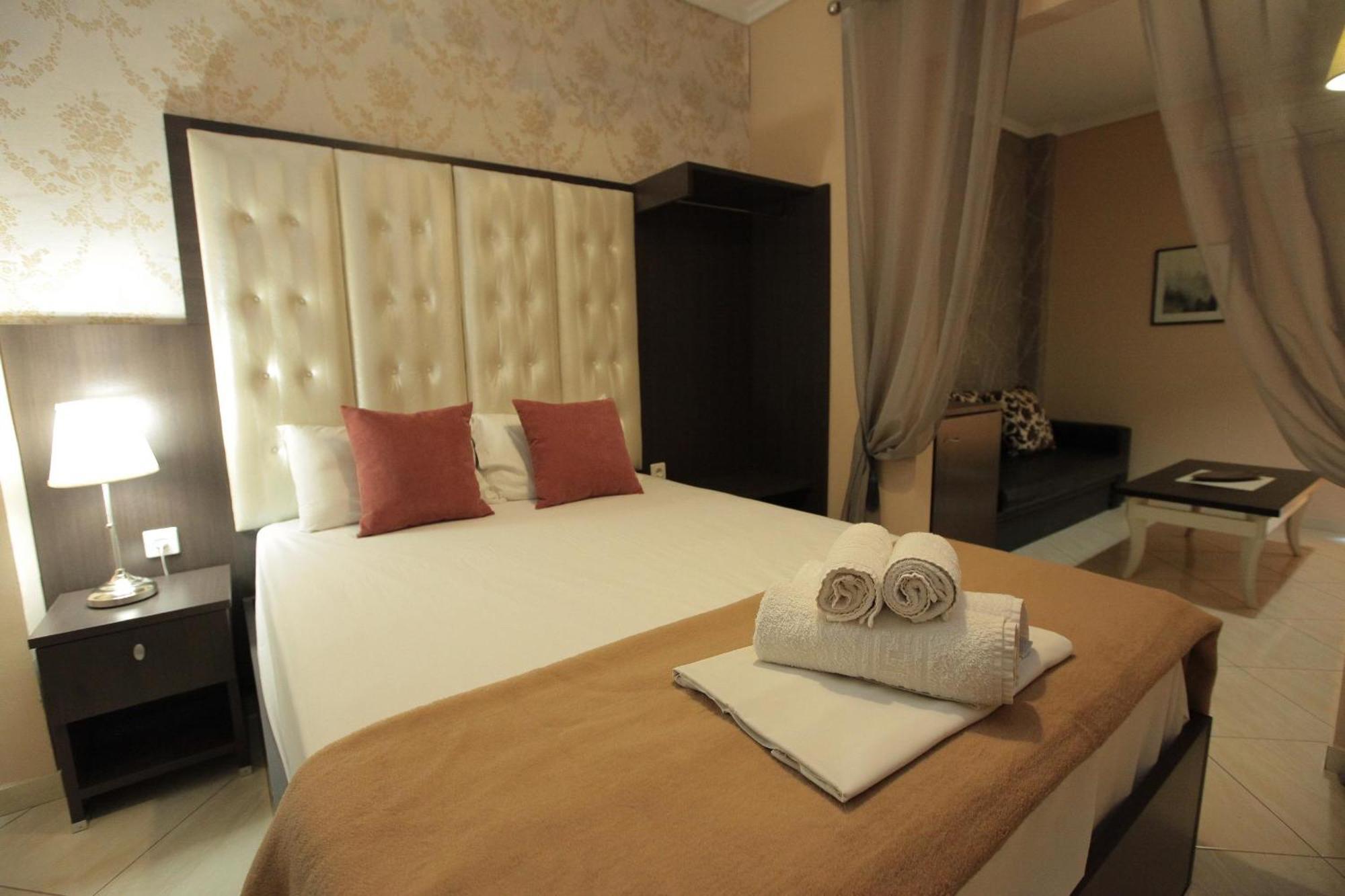 Hotel Epavli Nea Kallikrateia エクステリア 写真
