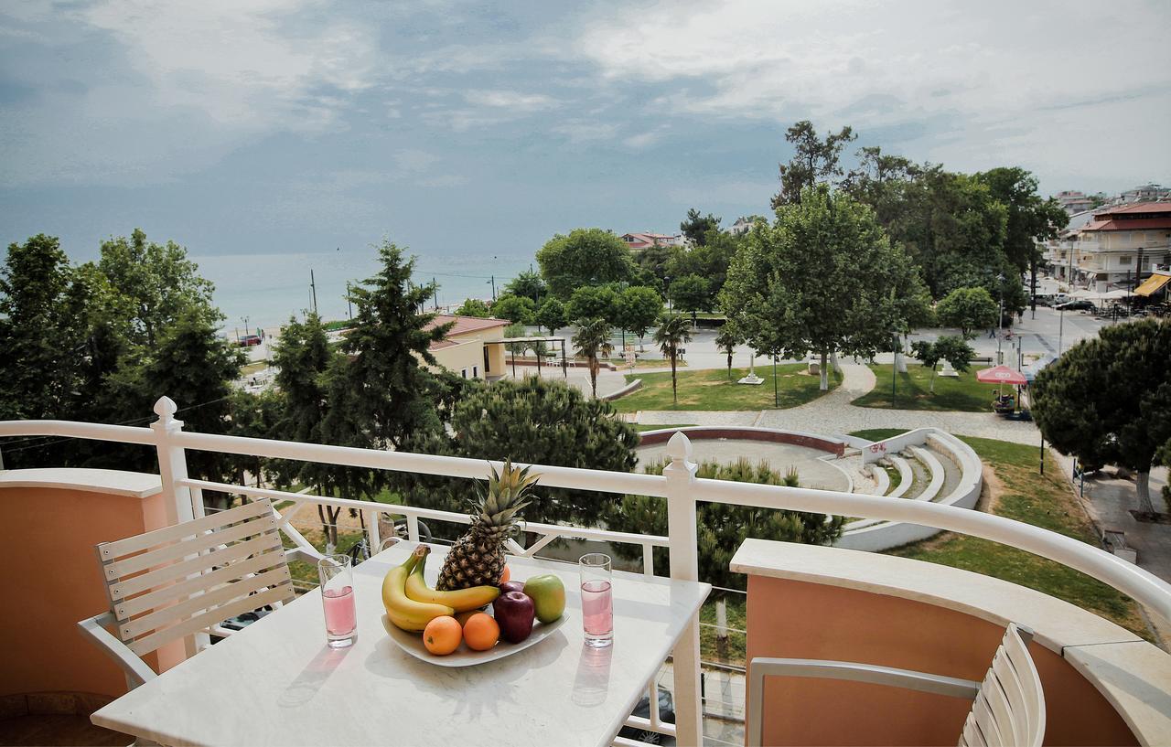 Hotel Epavli Nea Kallikrateia エクステリア 写真