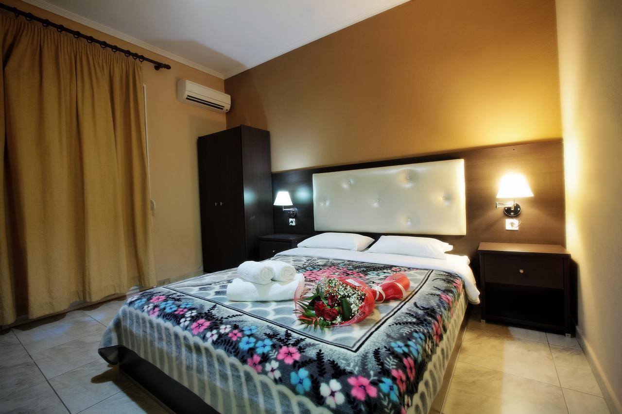 Hotel Epavli Nea Kallikrateia エクステリア 写真